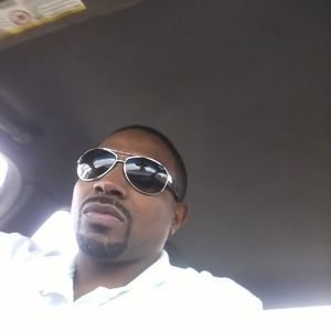 Meet your Posher, Derrick